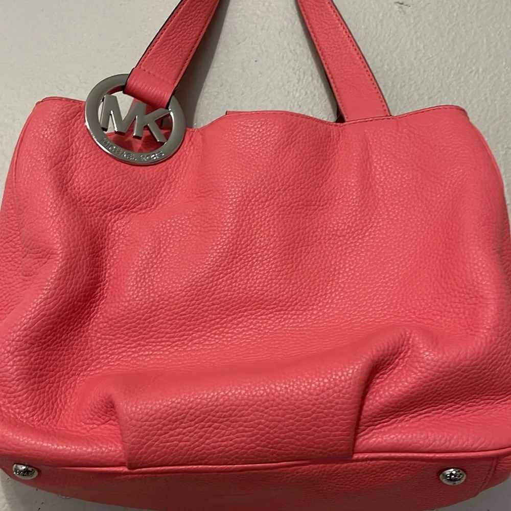 MICHAEL KORS LARGE SATCHEL PURSE - Picture 6 of 15